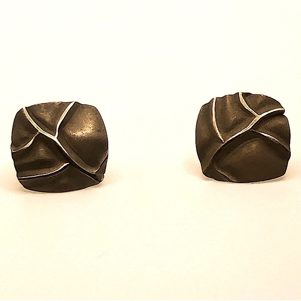 10K Yellow Matte Gold Leaf Design Stud Earrings .6” - Vintage